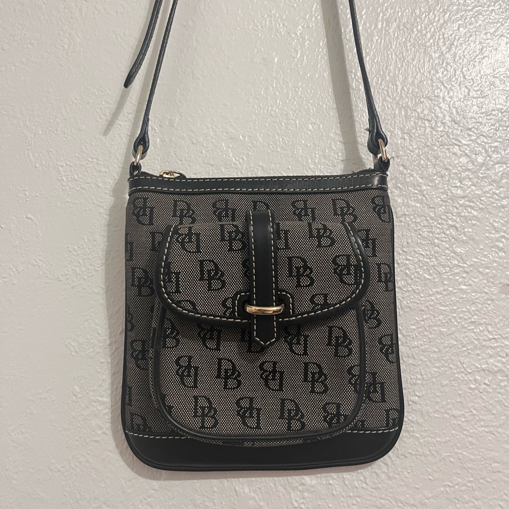 dooney and bourke purse ⭐️